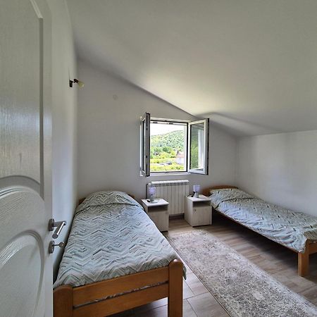 Cozy, Fully Equipped, Free Parking&Wifi, Quiet, 2Bd Podgorica Exterior foto
