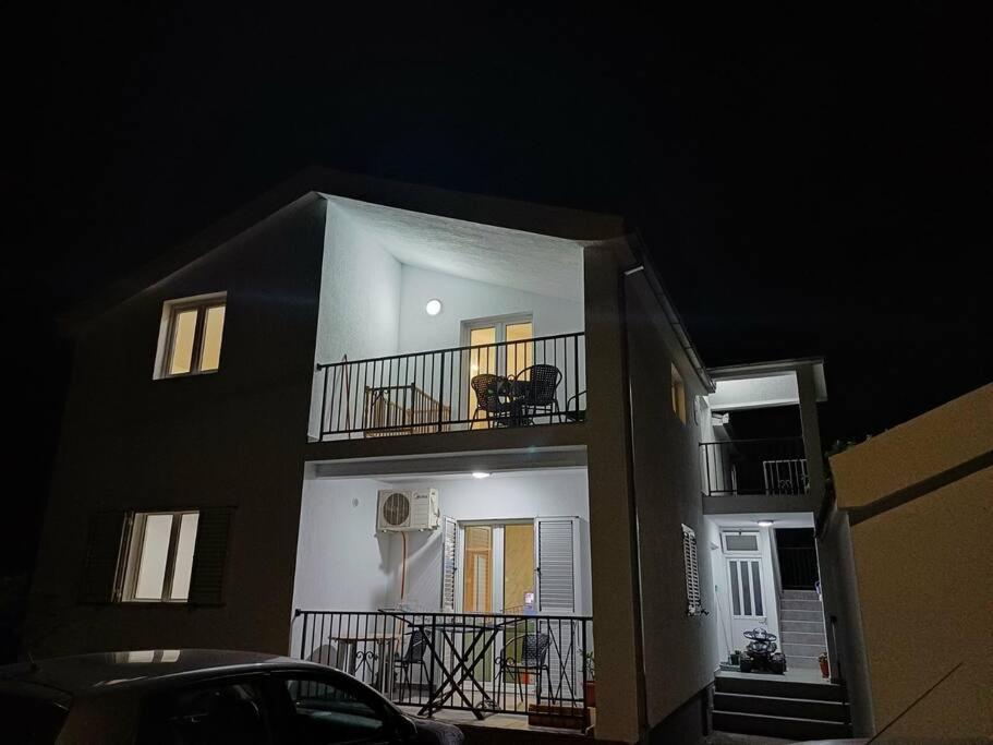Cozy, Fully Equipped, Free Parking&Wifi, Quiet, 2Bd Podgorica Exterior foto
