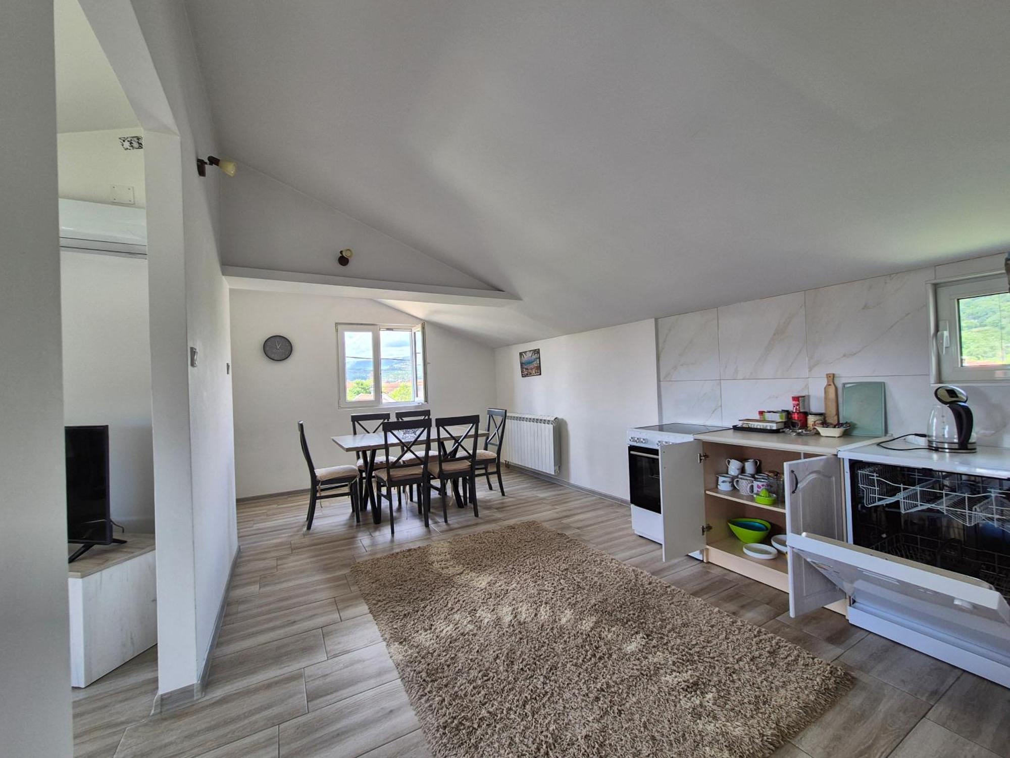 Cozy, Fully Equipped, Free Parking&Wifi, Quiet, 2Bd Podgorica Exterior foto